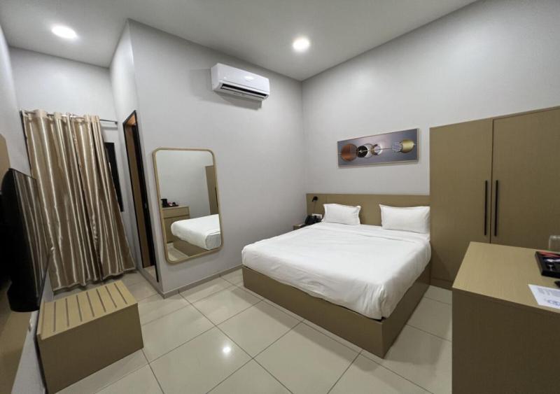 Ixoras Hotel Victoire Kinshasa Bagian luar foto